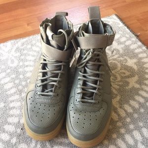 Nike AF1 size 8